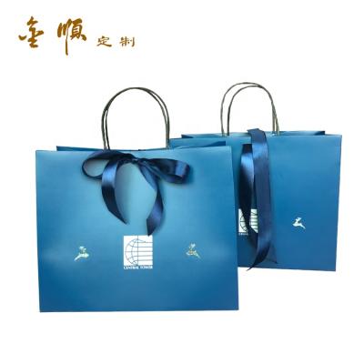 China Recyclable Luxury Custom Printed Clothing Retail Shopping Packaging Paper Bag for sale