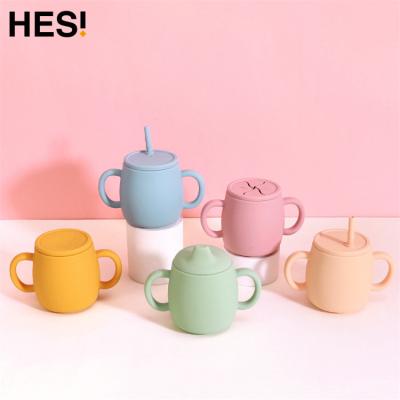 China 100%food grade new silicone baby forming sippy cup silicone baby cup with straw for sale