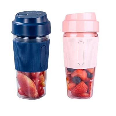 China Wholesale OEM Mini Bottle Filling Juice Cup Small Electric Blenders Blender Outdoor Portable Household USB Fruit Juicer for sale