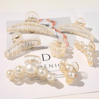 China Korean Hair Accessories Hair Clips Fashion Noble Pearl Hair Claw Plastic Hair Claw Clip For Women for sale