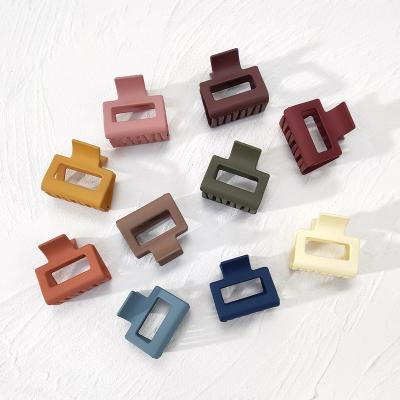 China Custom Korean Cute Square Hair Claw Clips Wholesale Daily Use Matte Mini Plastic Hair Claws For Women for sale