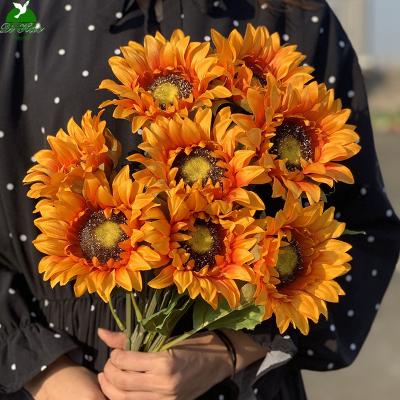 China Silk+plastic Artificial Flower Wholesalers Long Sunflower Sunflower Artificial Flower Bouquet Gold Wedding for sale