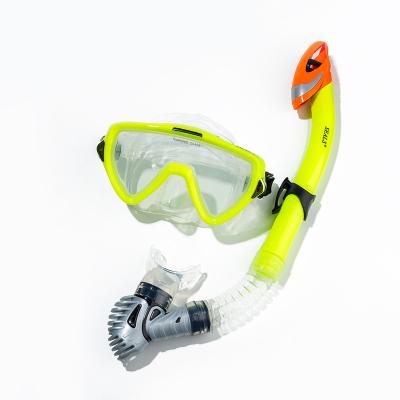 China HD anti fog / explosion proof resistance / compression / impact resistance good quality with adjustable head snorkel mask silicon snorkels tempered glass lensess adult set (mask and snorkels) diving air) for sale