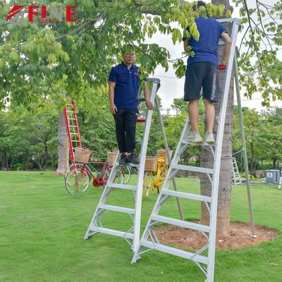 China Groudwork Orchard Fruit Picking Aluminum Folding Ladders Overhead Adjustable Support 12 Steps for sale