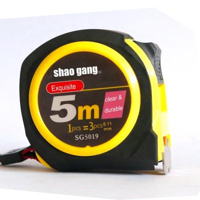 China Custom Shiny Platic+Rubber+steel Coat Rubber Tape Measure With A Stop Button for sale