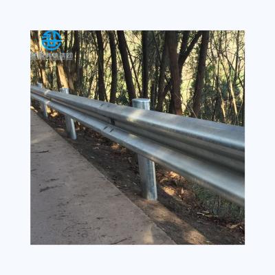 China Anti-Corrosion Metal Beam SS400 Guardrail 4.32 Beam Guardrail Use Hot Dip Galvanized Steel W Beam Guardrail for sale