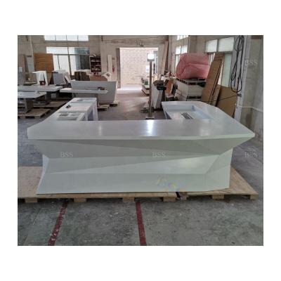 China Durable Stunning Glossy White Corian U Shape Island Bar Counter For Lobby for sale