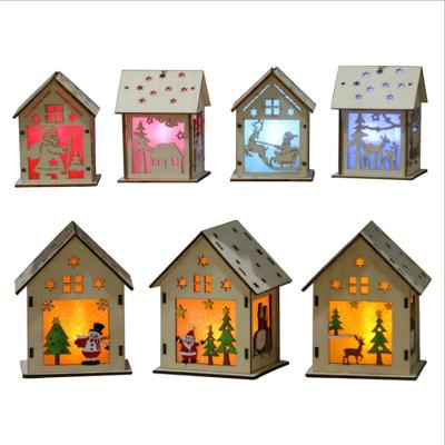 China Wooden Christmas Snow Lamp Decorations LED Lamp Wooden Home Hotel Christmas Tree Decoration Pendant for sale