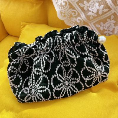 China Fashion Women Make Up Pouch Girls Lace Up Zipper Cosmetic Bag Toiletry Case Women Travel Make Up Bag Elegant Ladies for sale