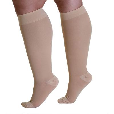 中国 Breathable 6XL 7XL PLUS SIZE UNDERWEAR knee compression socks varicose veins women high in feet 販売のため