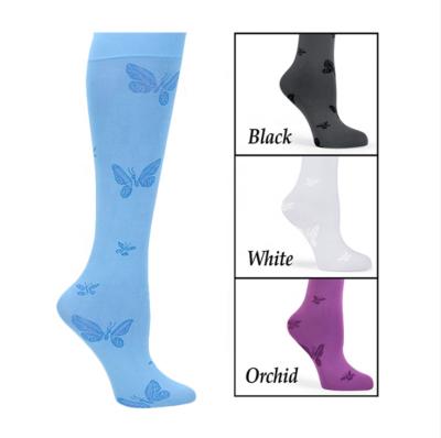 China QUICK DRY wholesale custom made women's socks butterfly nylon short socks knee high sublimation logo socks ladies Te koop