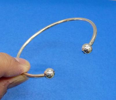 China ALLOY New Design Silver Plating Ball End Cuff Bracelet Screw Bangle for sale