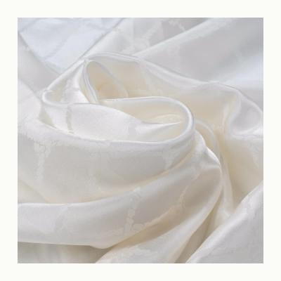 China Organic soft pearl luster 190111 factory direct sales of high quality 100% silk jacquard fabric for sale