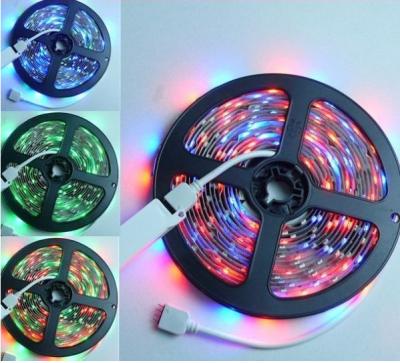 China Striplight llevado multicolor blanco verde amarillo claro de la tira de IP44 los 5m SMD 5050 LED en venta