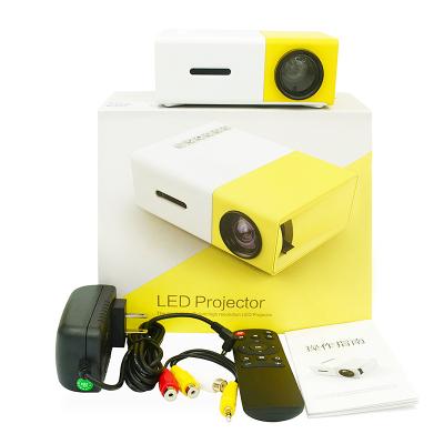 China 3D built in 2022 latest YG300 1500 lumen lcd projectors home audio media 720P 1080P portable video projector for sale