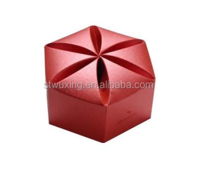 China Fancy Biodegradable Hexagon Cake Box Cookie Box With Flower Design Topper for sale