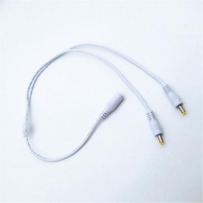 China DC 4.0Mmx1.7Mm Power Splitter Extension 2 Way Cable Connector for sale