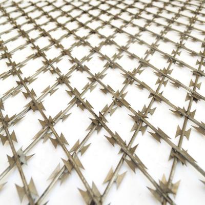 China Road Diamond Welding Razor Wire Mesh Fence Bto 22 for sale