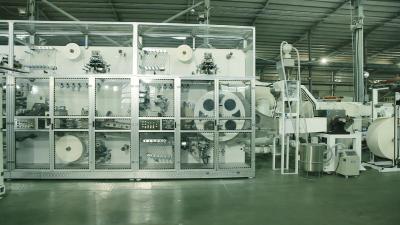 중국 Baby Diaper Production Line Diaper Equipment 판매용