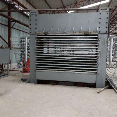 China Building material stores Multi-layers plywood press/HOT hot press machine for sale