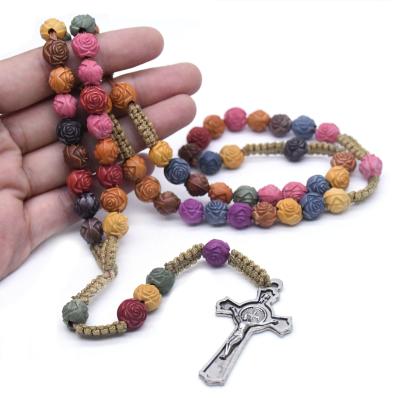 China Religiou Colored Religion Christian Prayer Beads Handmade Christ Jesus Cross Beads Necklace Rose Beads for sale