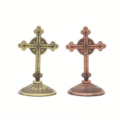 China Exquisite Retro Alloy Christ Jesus Holy Cross Desktop Global Catholic Car Home Decorations for sale