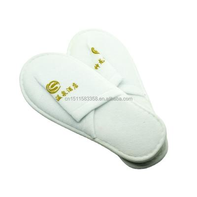 China Disposable Disposable Anti-Slip Sole Embroider Cotton Terry Hotel Slippers For 5 Star Hotels for sale