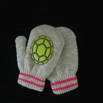 China Short Style Basic Winter Baby Warm Knitting Mittens With Jacquard And Printing for sale