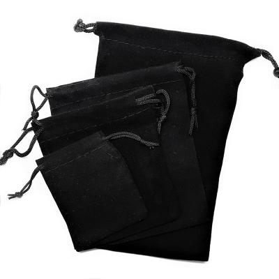 China 8*10cm Recyclable Small Drawstring Gift Velvet Bag Jewelry Packaging Pouch In Stock for sale