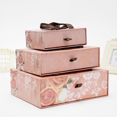 China Handmade Luxury Cardboard Gift Custom Paper Box With Ribbon For Gift for sale