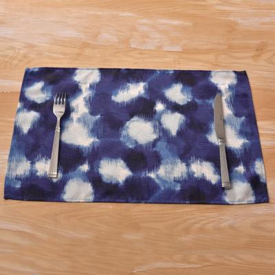 China Viable Silicone Disposable Sticky Place Mat Vinyl Place Mat Vinyl Cloth Table Cup Mats Unique for sale