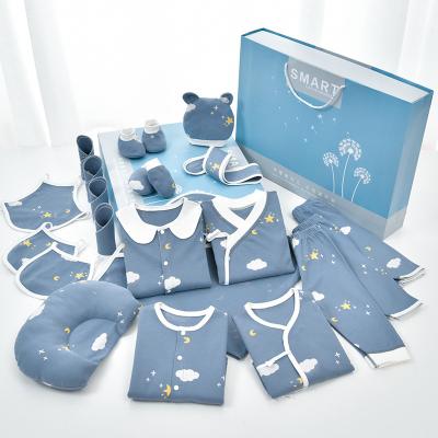 China Antibacterial Exquisite Gift Box Set Cotton Newborn Baby Clothes Spring And Fall Newborn Baby Supplies for sale