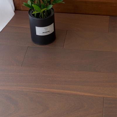 China Modern Flexible Brushed Hardwood Solid Wood Flooring for sale