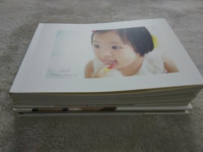 China Nettes Berufsalbum des foto-8x6/5x7, weißes Malerei-Baby-Foto-Buch zu verkaufen