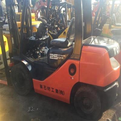 中国 Japan original best price used forklift toyota fd25 2.5 ton for sale 2500kg 販売のため