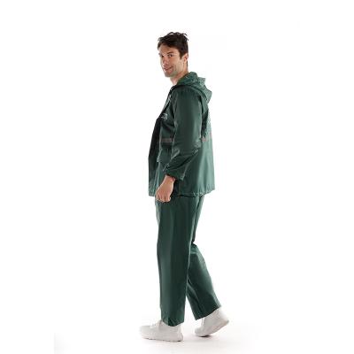 China Factory Wholesale Price Men's Polyester Quick Raincoatester Hooded Rainsuit Singlet Raincoats Used Repeatedly for sale