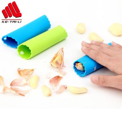 China Viable Silicone Garlic Press Wholesale Customized Customized Clove Peeler for sale