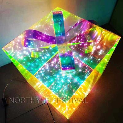 China Commercial Use Fantasy Color Gift Box Shape LED Pattern Light For Decoration Xmas Design Decorations Lights Waterproof Christmas for sale