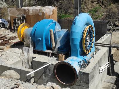 Chine Générateur hydroturbine personnalisé à tête d'eau 450-1000 tr/min Fréquence 50HZ/60HZ à vendre