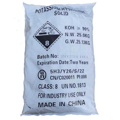 Chine Hydroxyde de potassium détersif de flocons de potasse caustique Koh Cas 1310-58-3 90% 95% à vendre