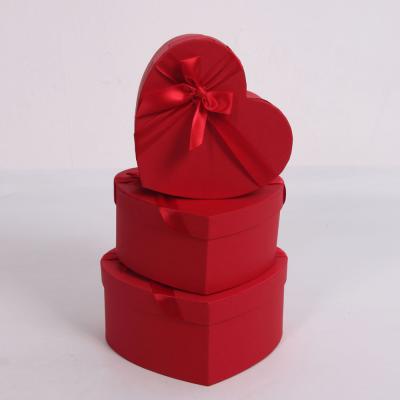 China 3323 Shihao Cardboard Heart Shape Recyclable Luxury Gift Box With Bowknot for sale