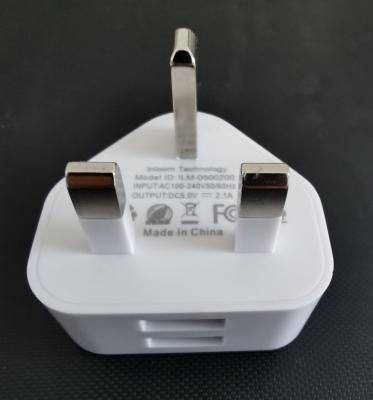 China Factory Price 5V 2A UK Dual USB Socket UK Wall Adapter Factory Price 5V 2A UK Mobile Phone Portable Charger With CE/RHoS Certification For iPhone for sale