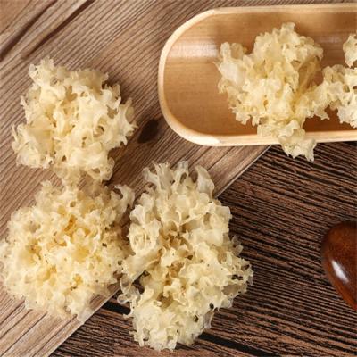 China Dried Tremella High Quality Flavor / Dried White Mushroom for sale