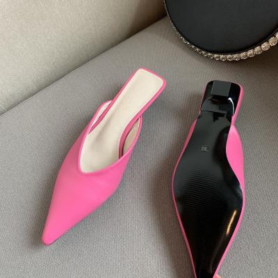 China New Lightweight Chic Women Flat Slipper Leather PU Pointed Lady Flat Mules Toe Women Casual Shoes for sale