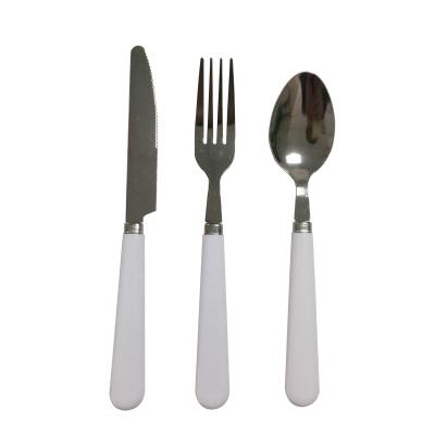 China Free Viable Sample Of Wholesale Cheap Plastic Handle Flatware Set Knife Fork And Spoon for sale