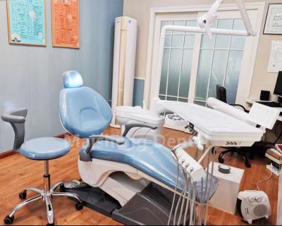 China Metal Dental Chair With Led Operation Lamp Cheap Price for sale