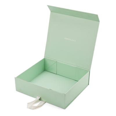 China Handmade Custom Color Paper Collapsible Collapsible Gift Box With Silk Ribbon for sale