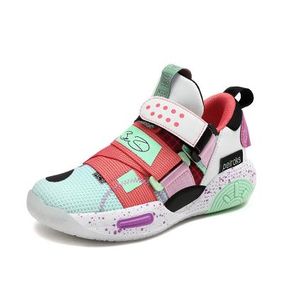 Chine Chaussures de basket-ball pour garçons pour enfants - Chaussures de sport respirantes en maille pour garçons, chaussures d'entraînement professionnelles pour enfants à vendre