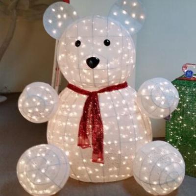 China Static or flicker mall decor customized giant3m 4m bear mall decoration pattern light for sale