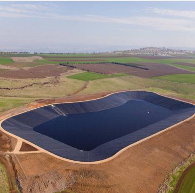 China Industrial HDPE Polyethylene Plastic Pond Liner 0.5mm-2mm HDPE Geomembrane For Water Tank for sale